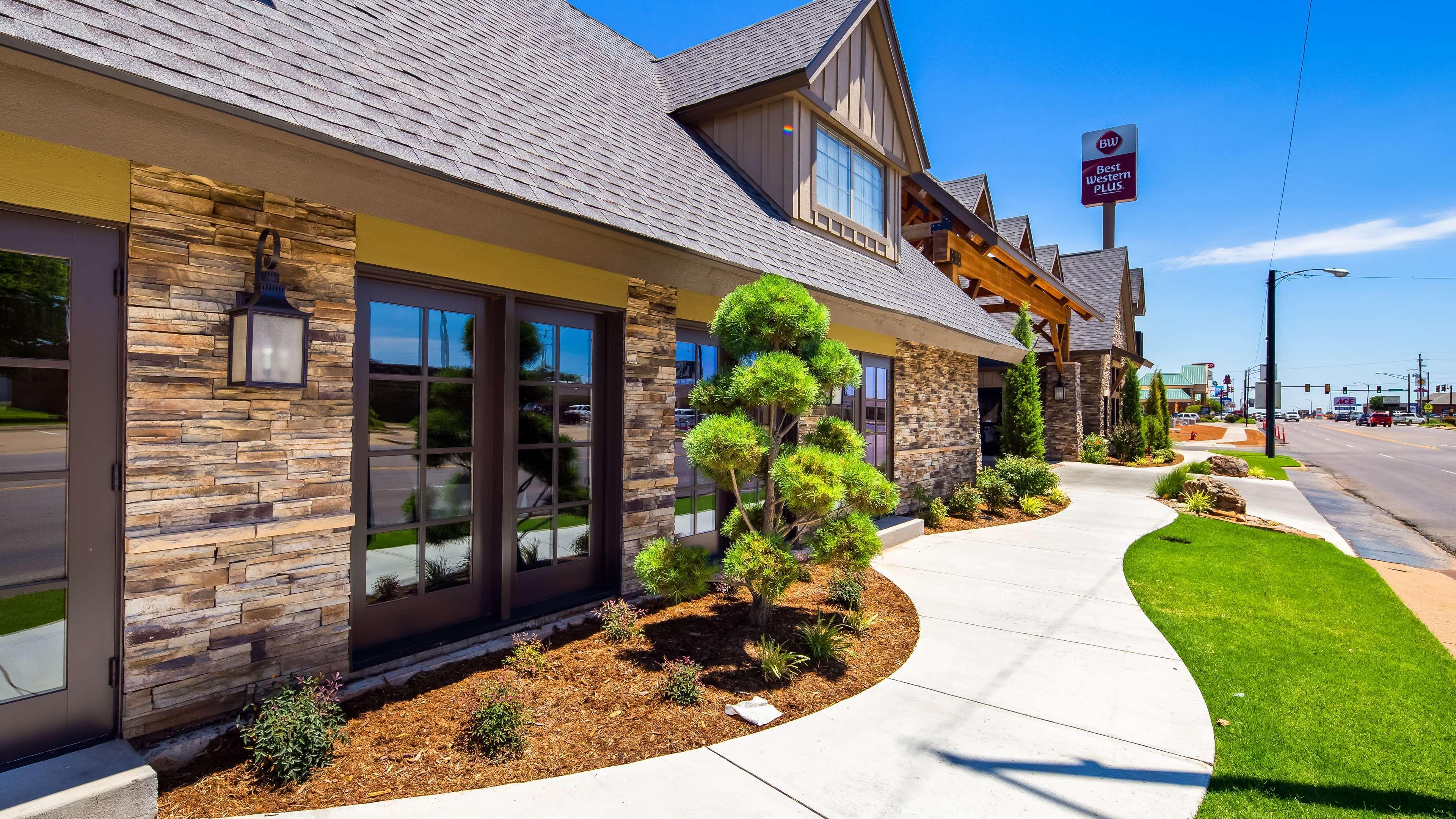 Best Western Plus Weatherford Exterior photo